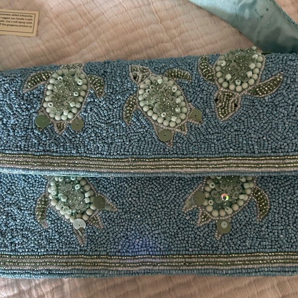 Beaded Sea Turtle Design Bag - Picture 8 of 8